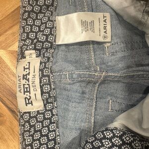 Ariat Light Blue Jeans with Patterned Waistband